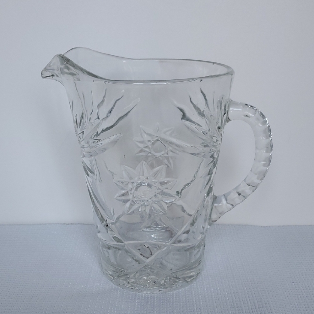 Anchor Hocking Early American Prescut Star Clear 54 oz Glass Pitcher 8"